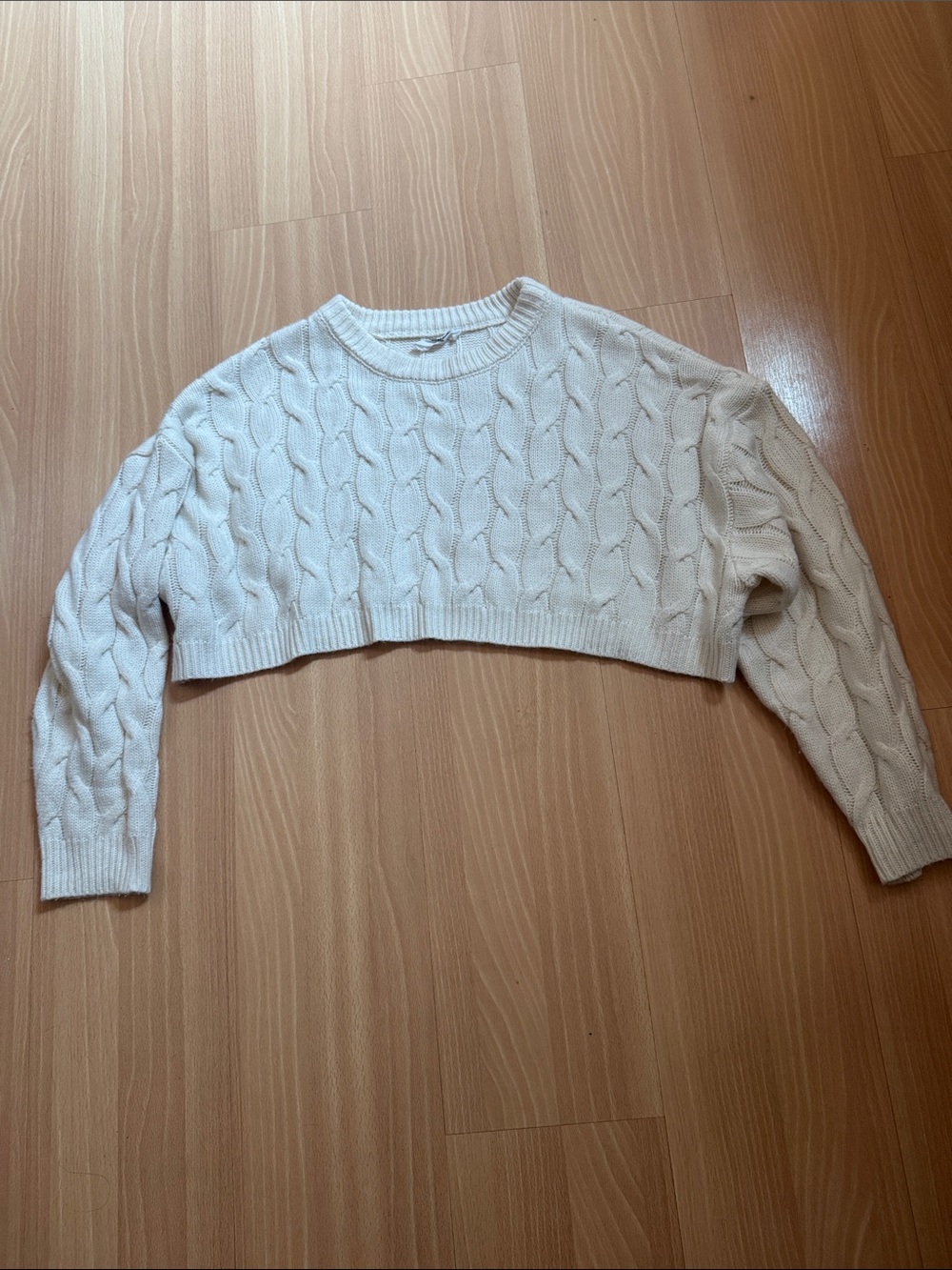 Double Zero Cropped Cable Crew Sweater - Cream